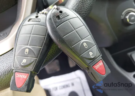 2016 Jeep Cherokee Sport из США, поврежденный, VIN 1C4PJLAB8GW207563